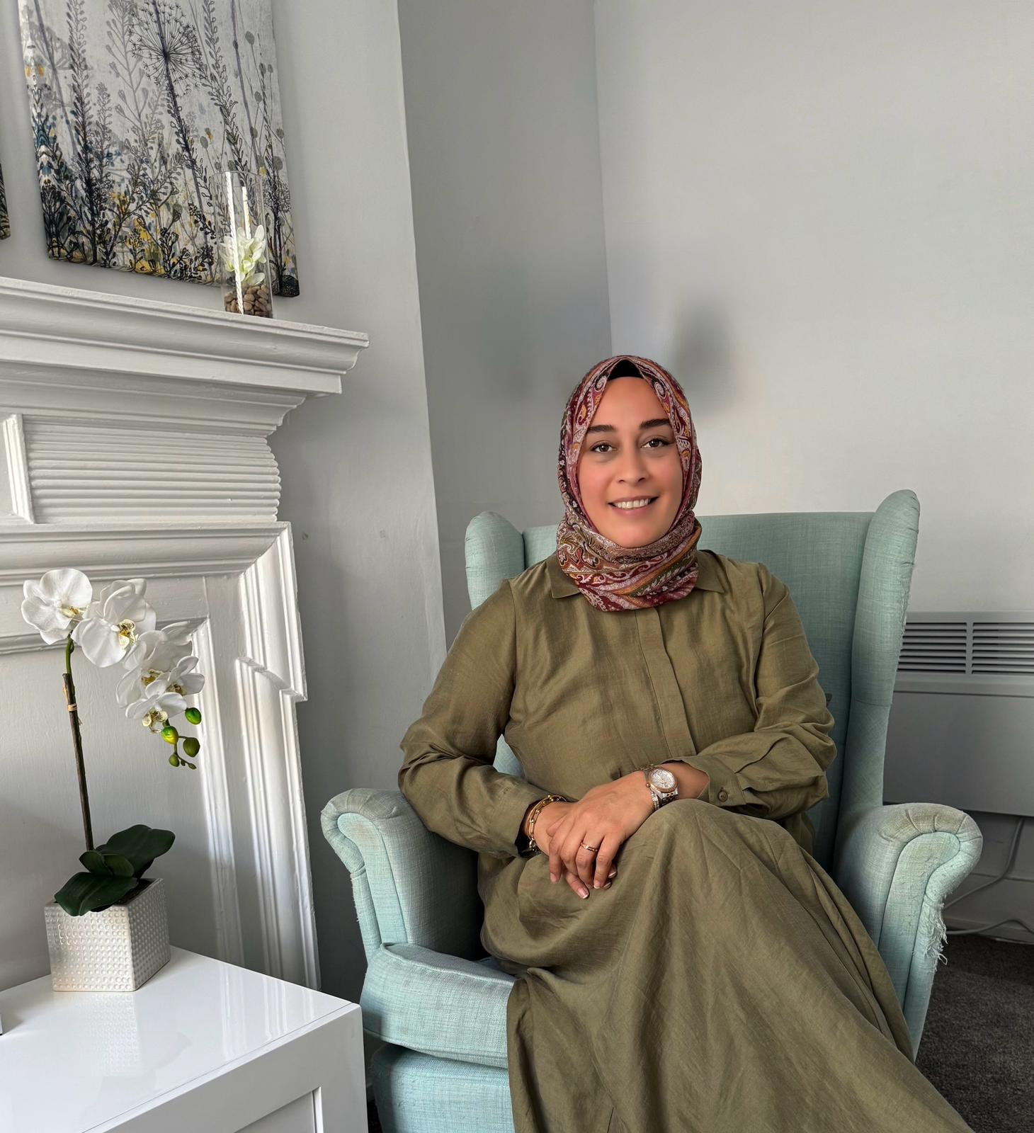 Aslıhan Aşan (BA, MSc, MBACP)